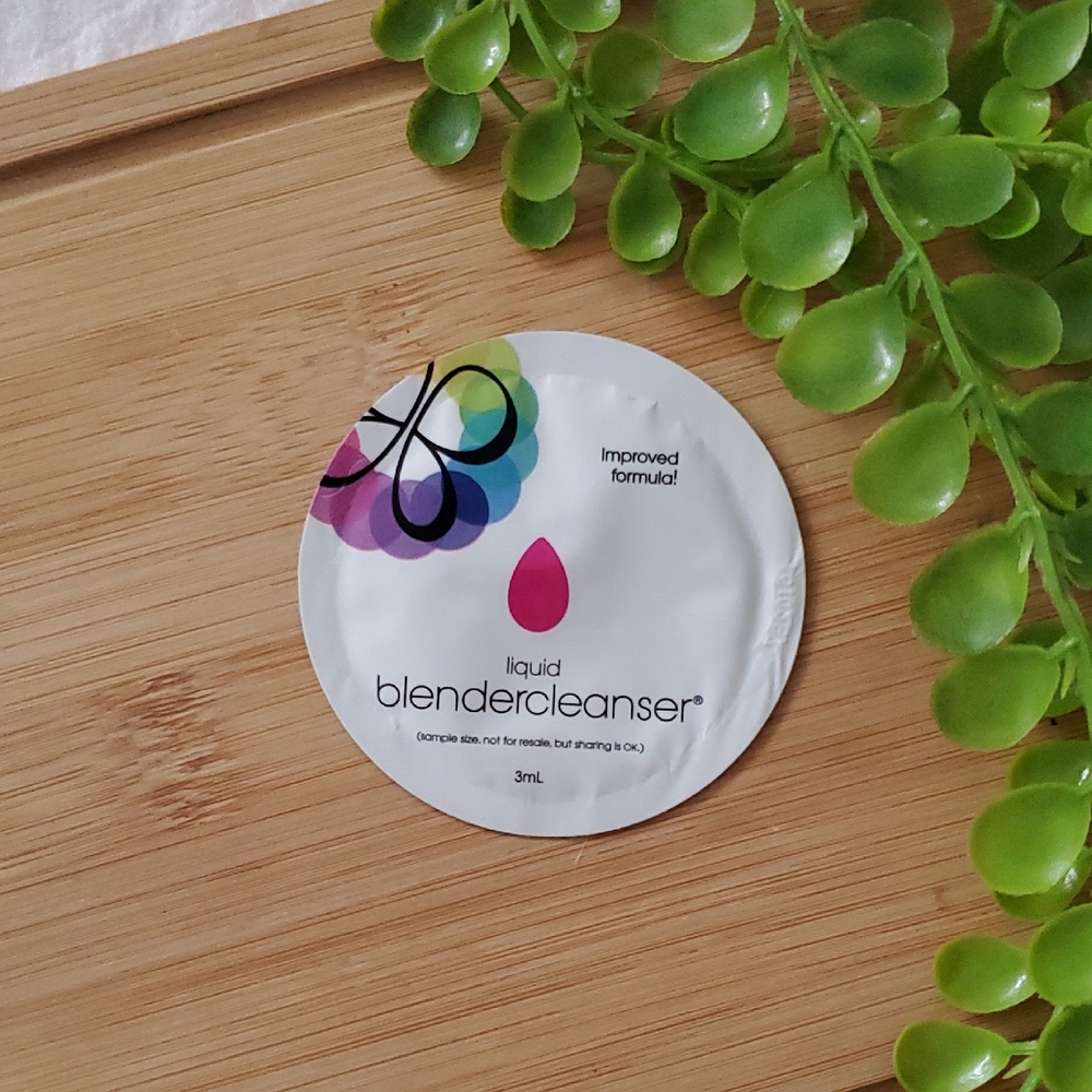 BEAUTYBLENDER "Liquid Blendcleanser" Best Seller Tool Cleanser - Free Add-on💚